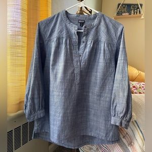 Patagonia chambray cotton Henley snap button top